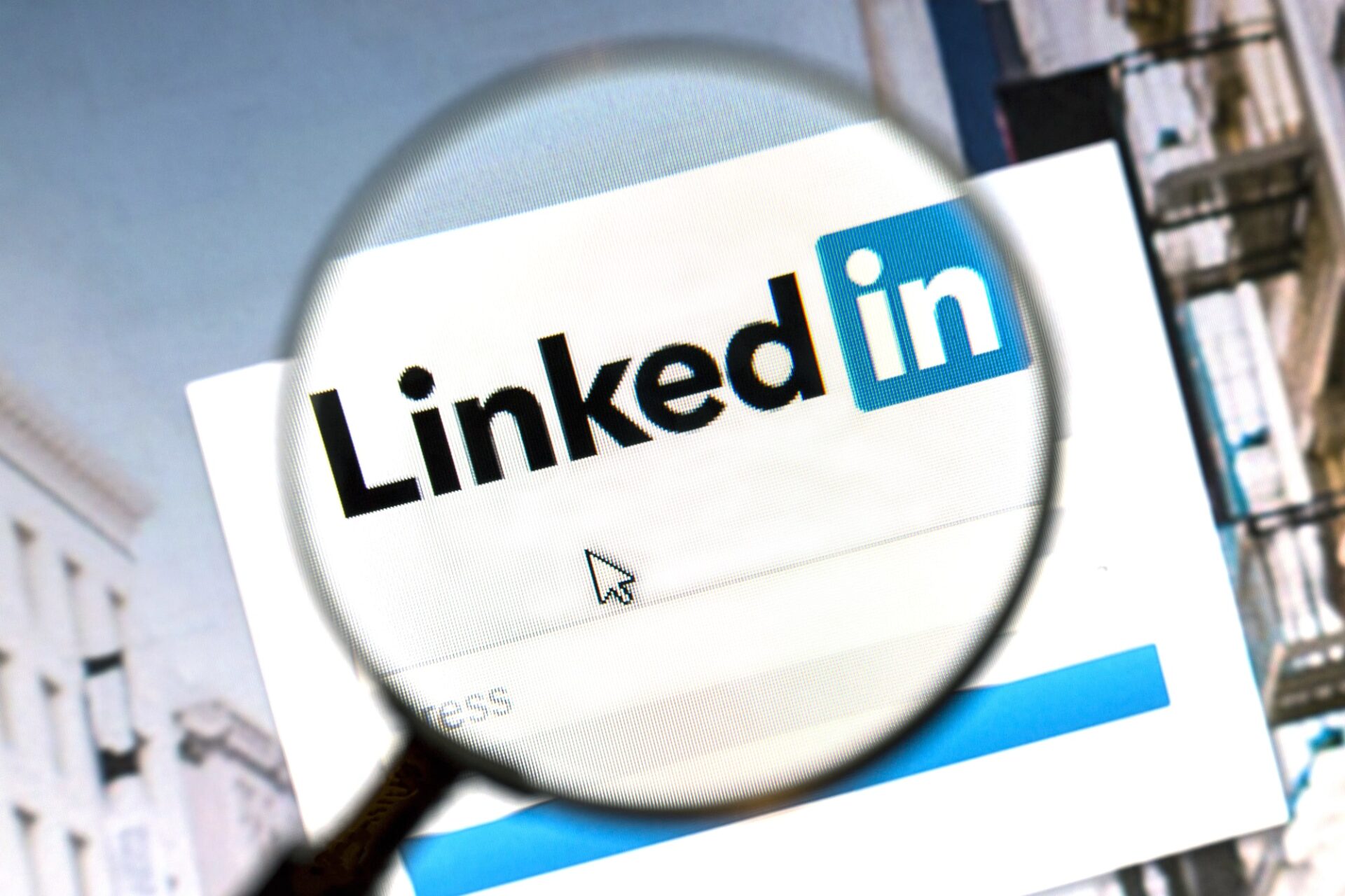 5 LinkedIn Tips for Professional Networking